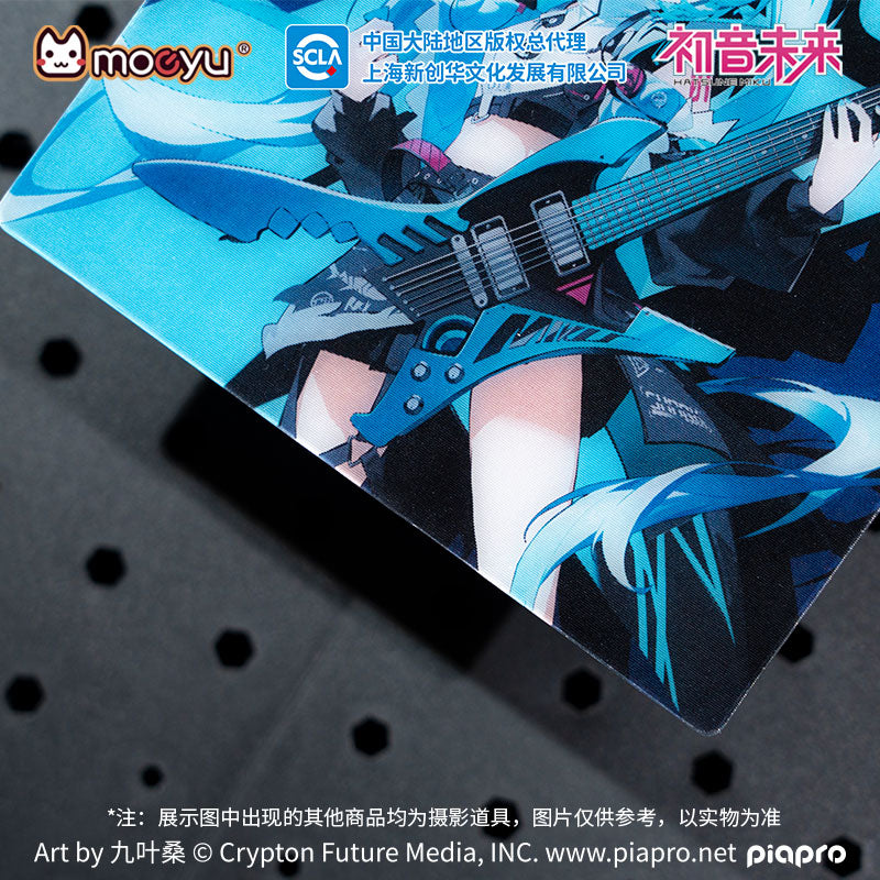 Hatsune Miku High Energy RAVE Series Raster Card Ornament